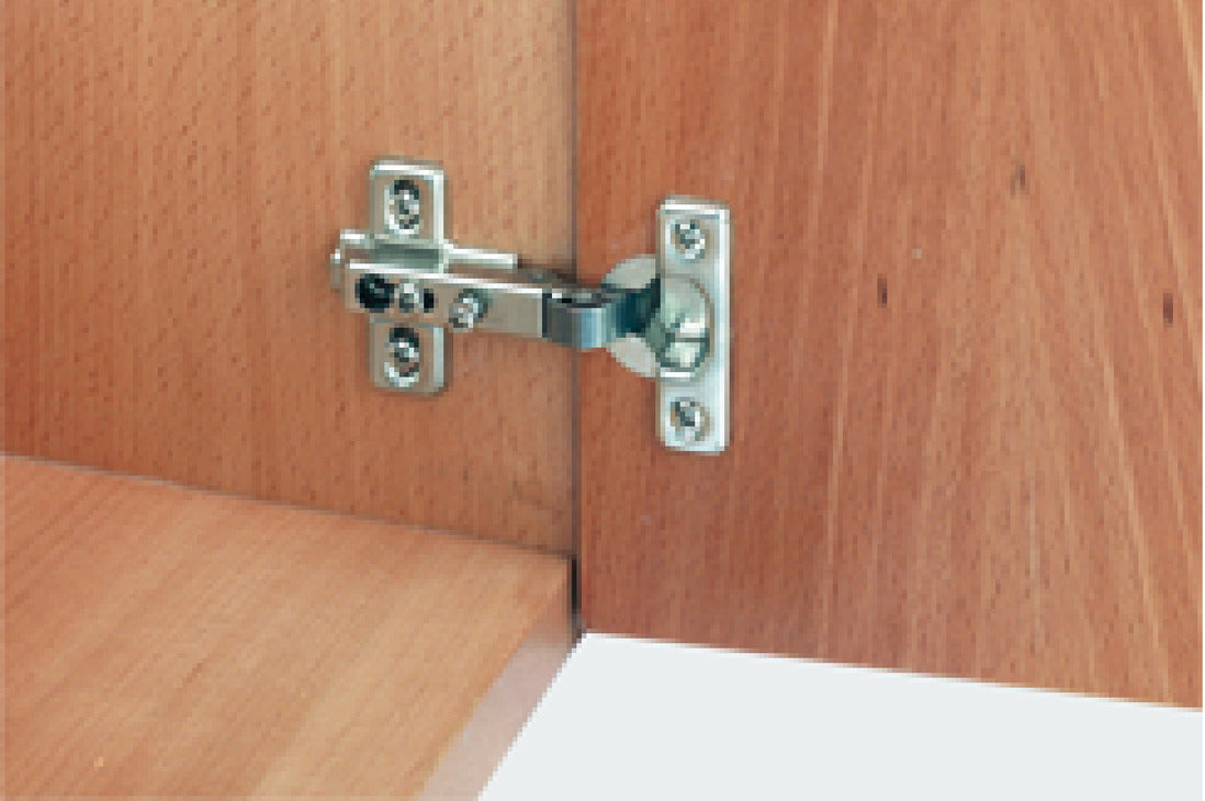 92D Hinge D26mm Sprung Keyhole 9mm SF