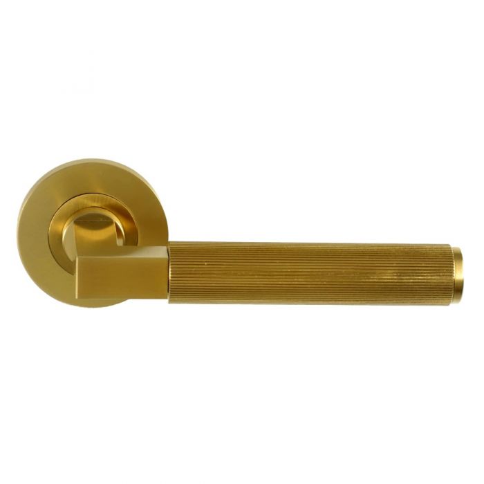 Alexander and Wilks Hurricane Reeded Lever on Round Rose - Pair