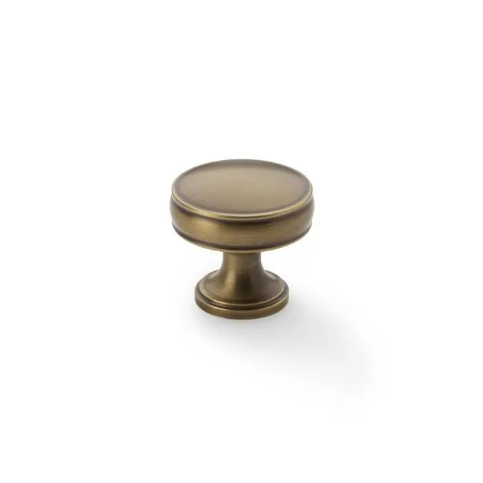 Alexander and Wilks Lynd Cupboard Knob