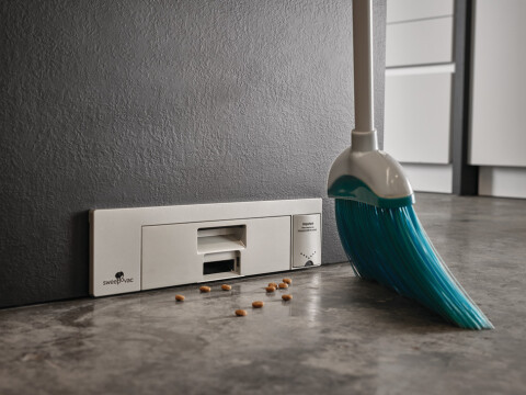 Sweepovac Slim Plinth Vacuum Pl SS