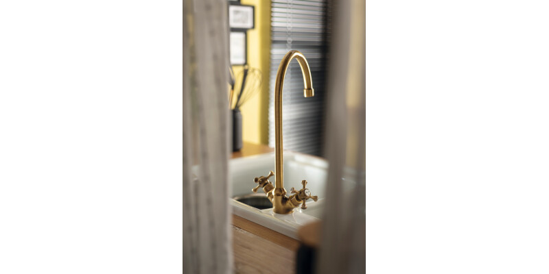 Abode AT2172 Burford Dual Lvr C-Tap Brs