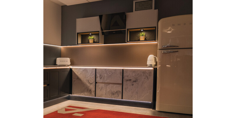 Loox5C Flex LED1350 558mm 24V/9.6W 4K