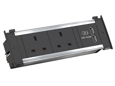 Kapsa S 13A 2m - 2xUK 90D 1xUSB