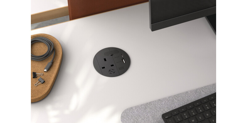 Loop in Charge 1xUK 1xUSB A+C 1xCblGland