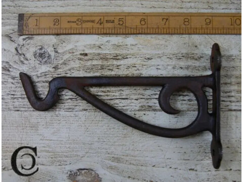 Cottingham Shelf Bracket - Antique Iron