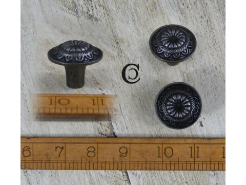 Cottingham - Round Ornate Knob - Antique Iron - 35mm