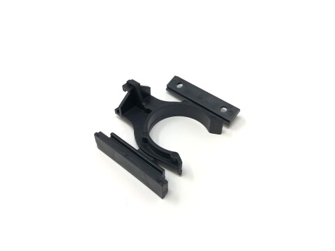 BS2083 Series 80 Plinth Clip