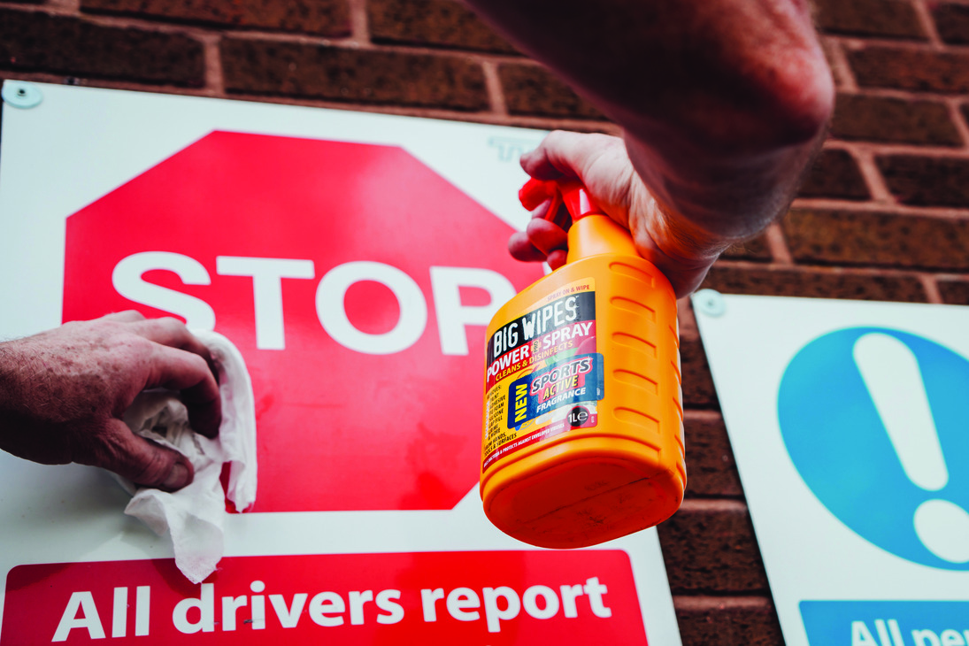 Big Wipes HD Pro+ Power Spray 1lt Btl