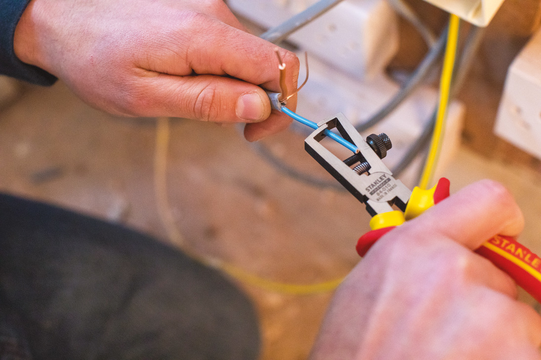 Stanley Fatmax VDE Wire Strippers 170mm