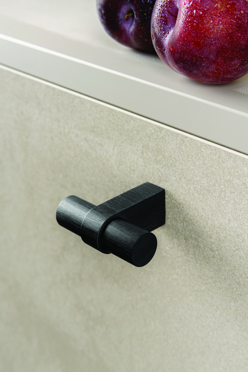 Torre T Knob Alu Bru Blk 52x45x20mm