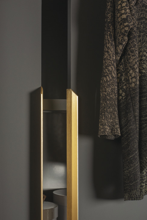 Vann Pull Hdl ZA Dk Brass 256mm cc