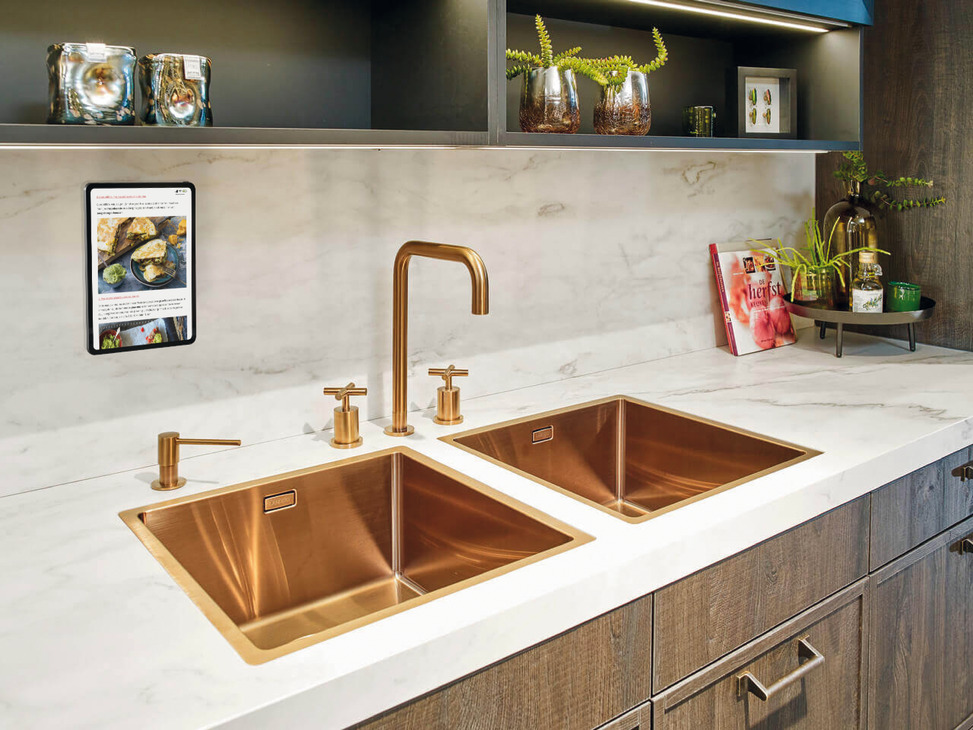 Loox5 USB Qi2 Charger 24V/20W Blk/Wht