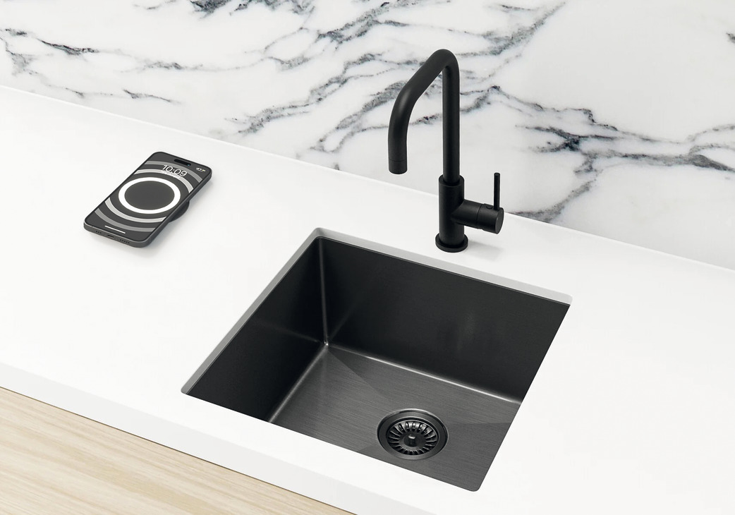 Loox5 USB Qi2 Charger 12V/20W Blk/Wht